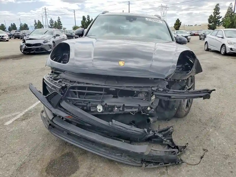 WP1AA2A55SLB13188 2025 PORSCHE MACAN-4
