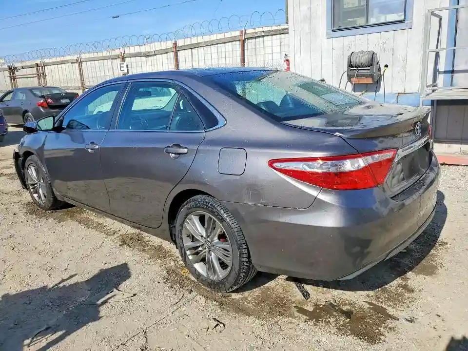 4T1BF1FK7GU202399 2016 TOYOTA CAMRY-1