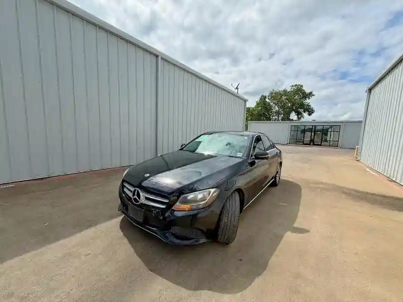 55SWF4JB4JU235776 2018 MERCEDES-BENZ C-CLASS-1