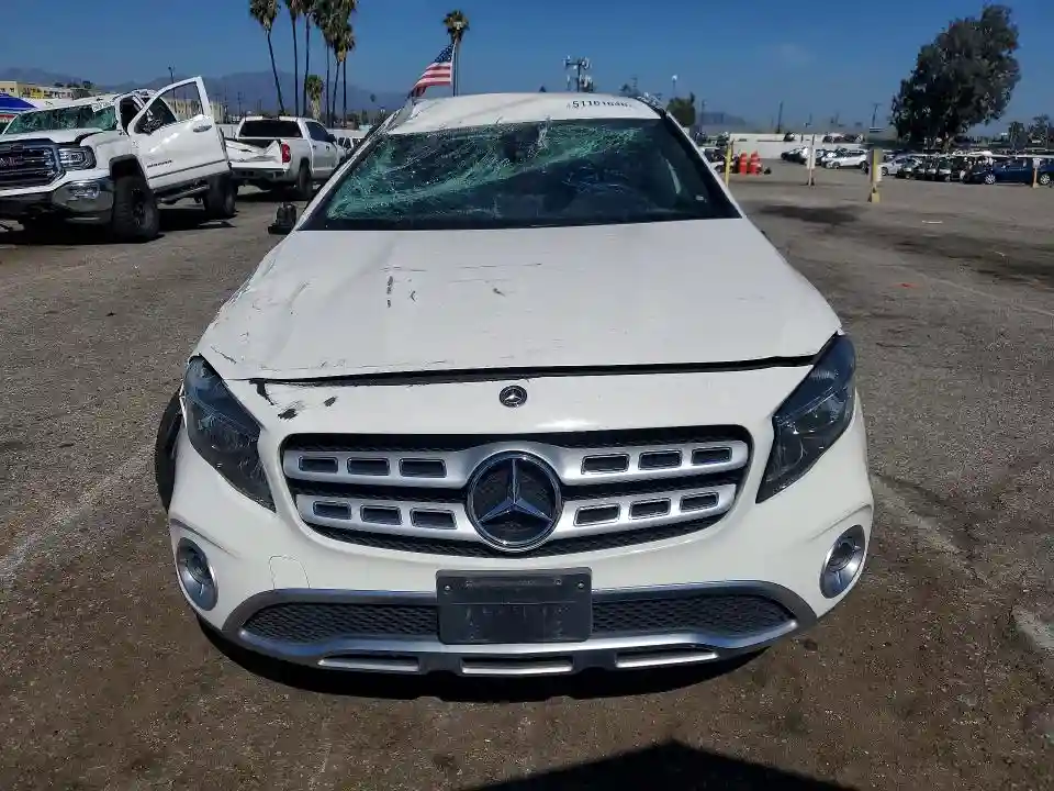WDCTG4EB5KU010569 2019 MERCEDES-BENZ GLA-CLASS-4