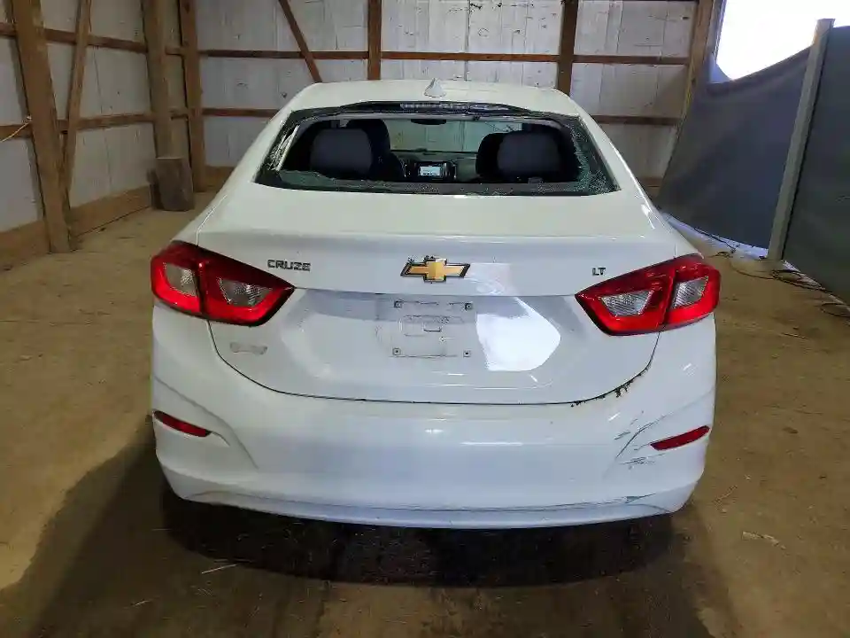 1G1BE5SM7J7106180 2018 CHEVROLET CRUZE-5