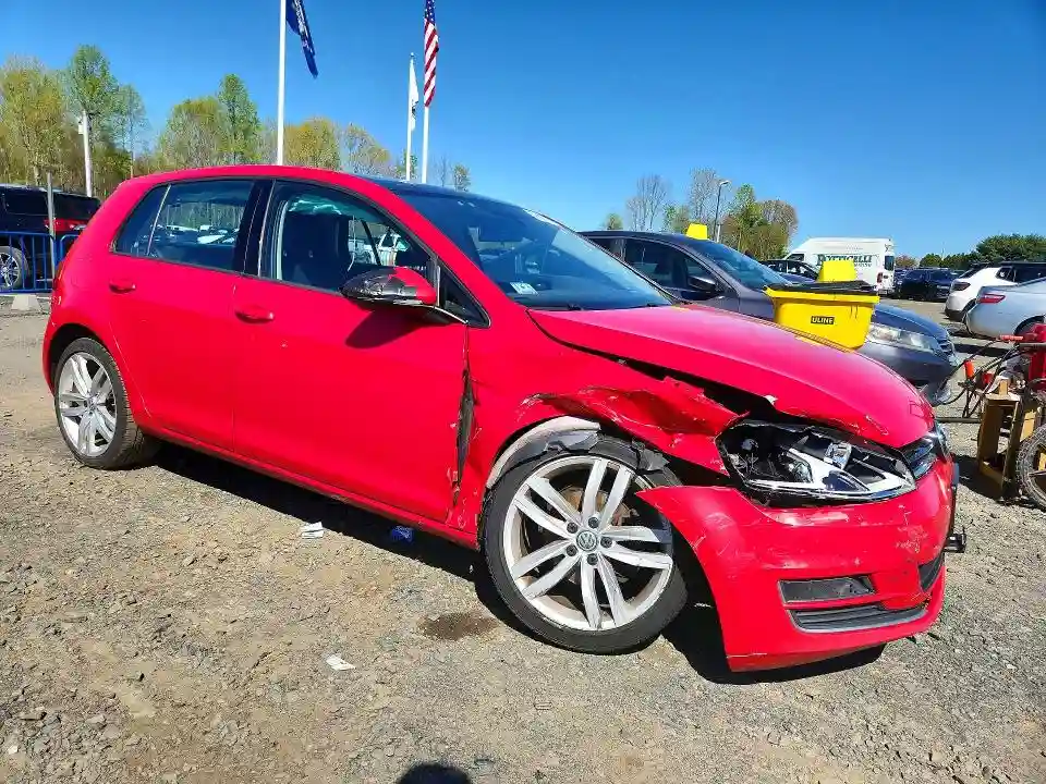 3VW217AUXHM060969 2017 VOLKSWAGEN GOLF-3