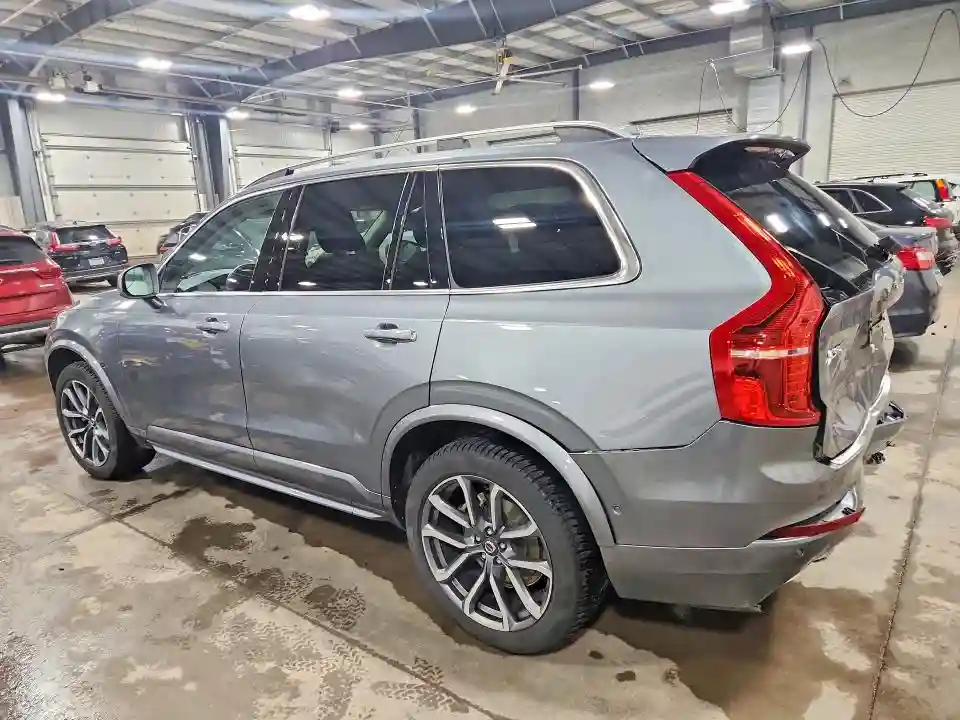 YV4A22PK5J1338794 2018 VOLVO XC90-1