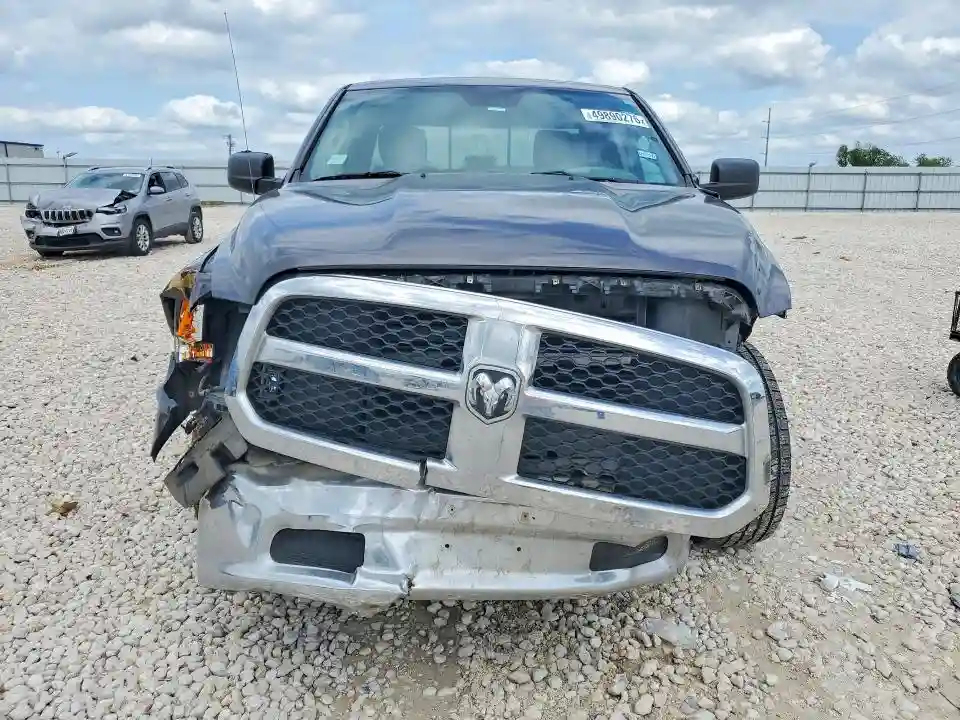 1C6RR6GG8HS714257 2017 RAM 1500-4