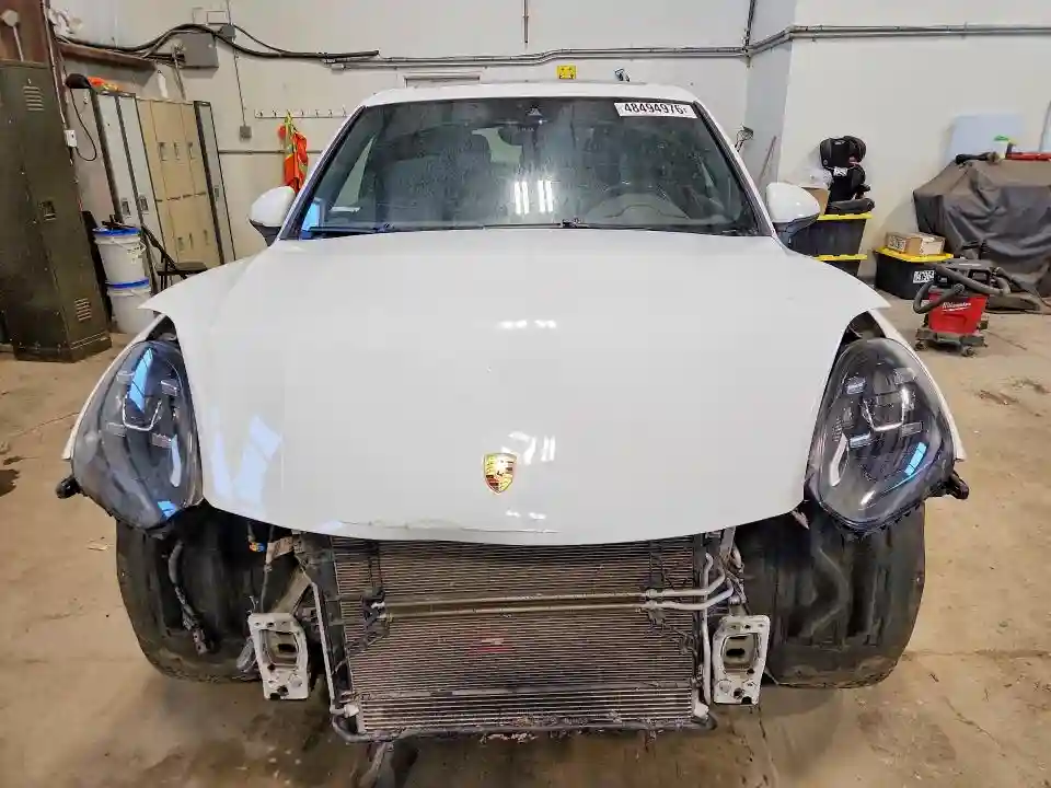 WP1AA2A20GLA04621 2016 PORSCHE CAYENNE-4
