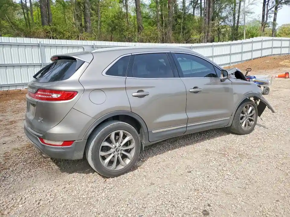 5LMCJ2C92GUJ28199 2016 LINCOLN MKC-2