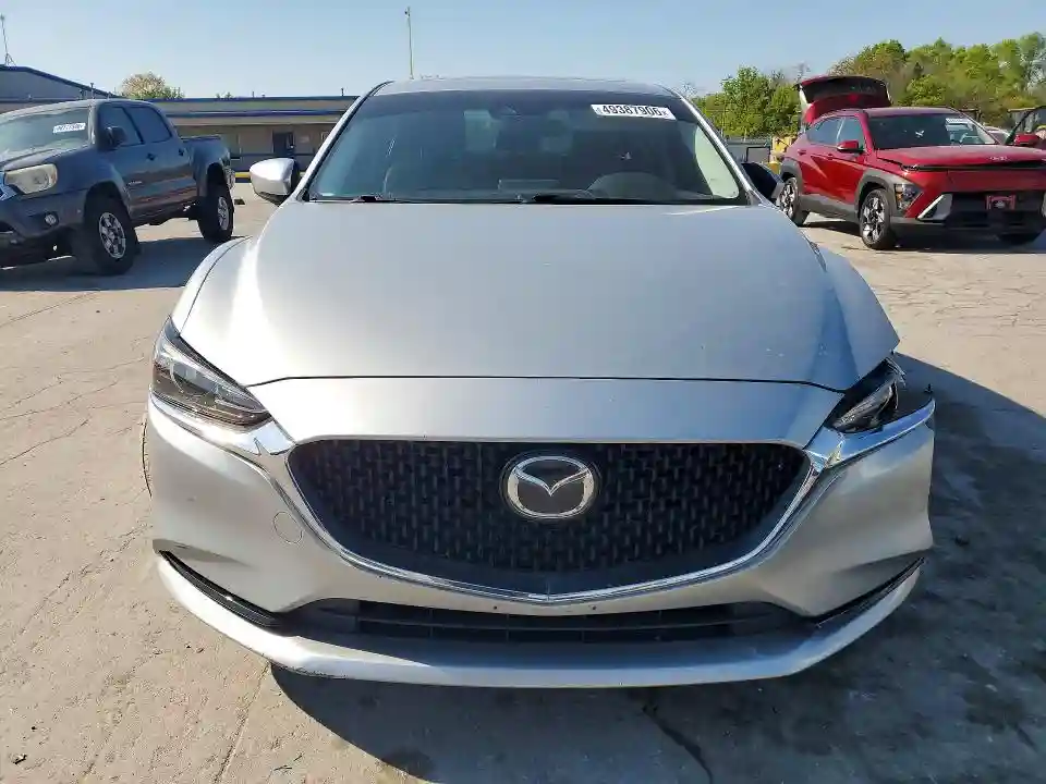 JM1GL1VM6J1313895 2018 MAZDA 6-4