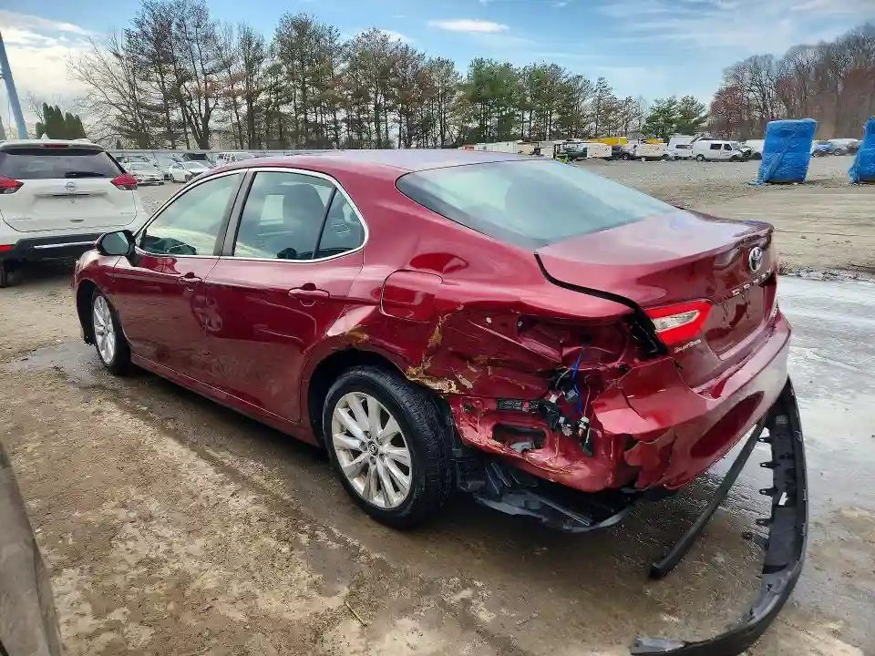 4T1B11HK9JU518549 2018 TOYOTA CAMRY-1