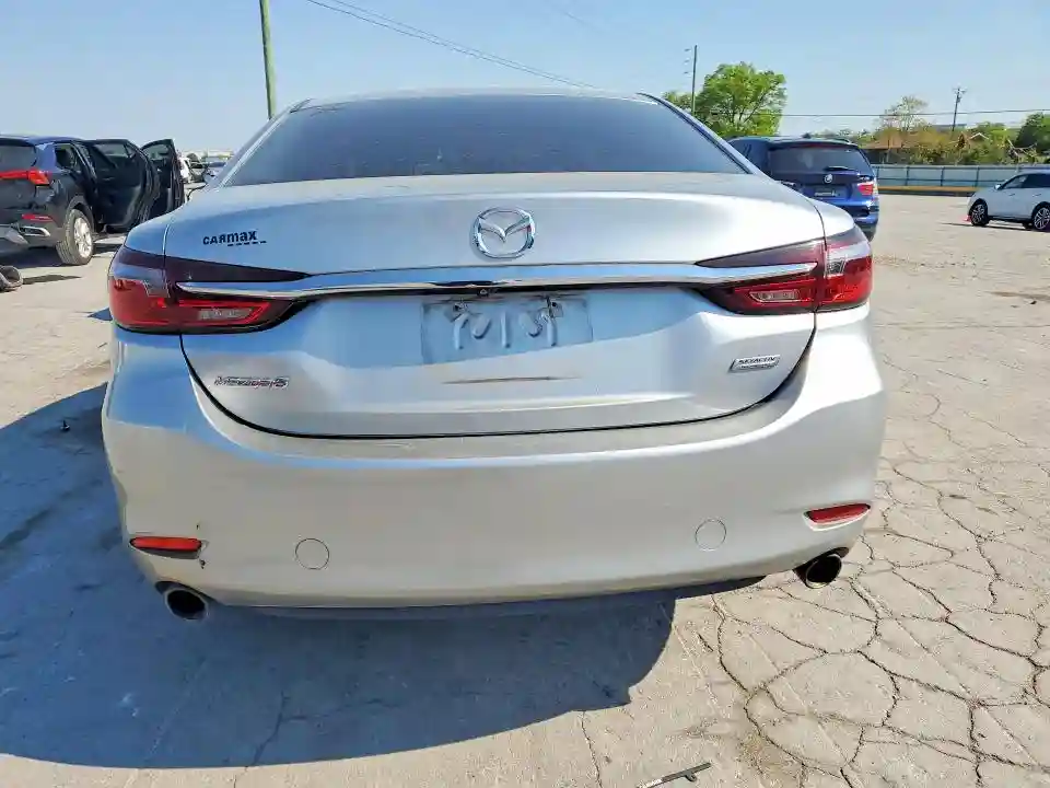 JM1GL1VM6J1313895 2018 MAZDA 6-5