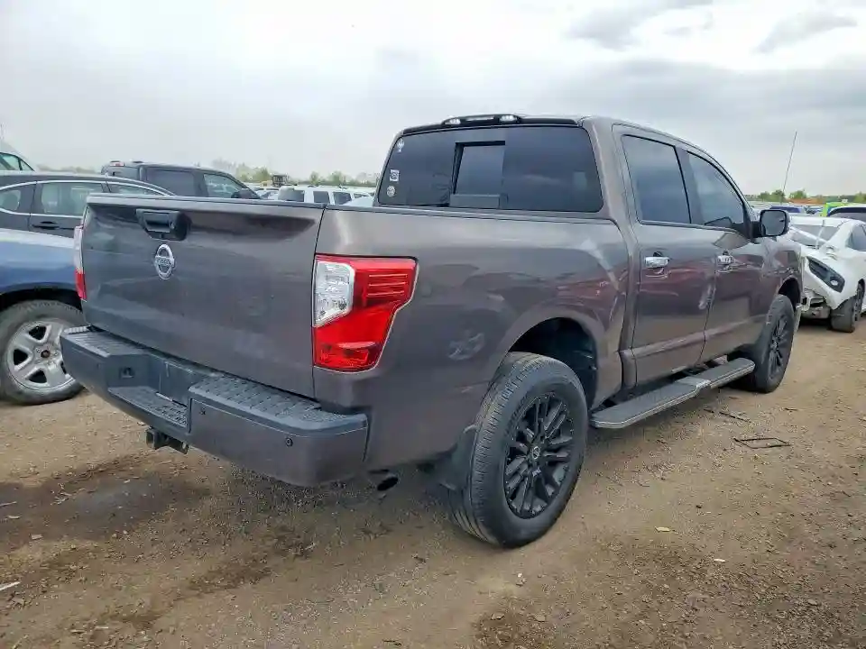 1N6AA1E53JN529648 2018 NISSAN TITAN-2