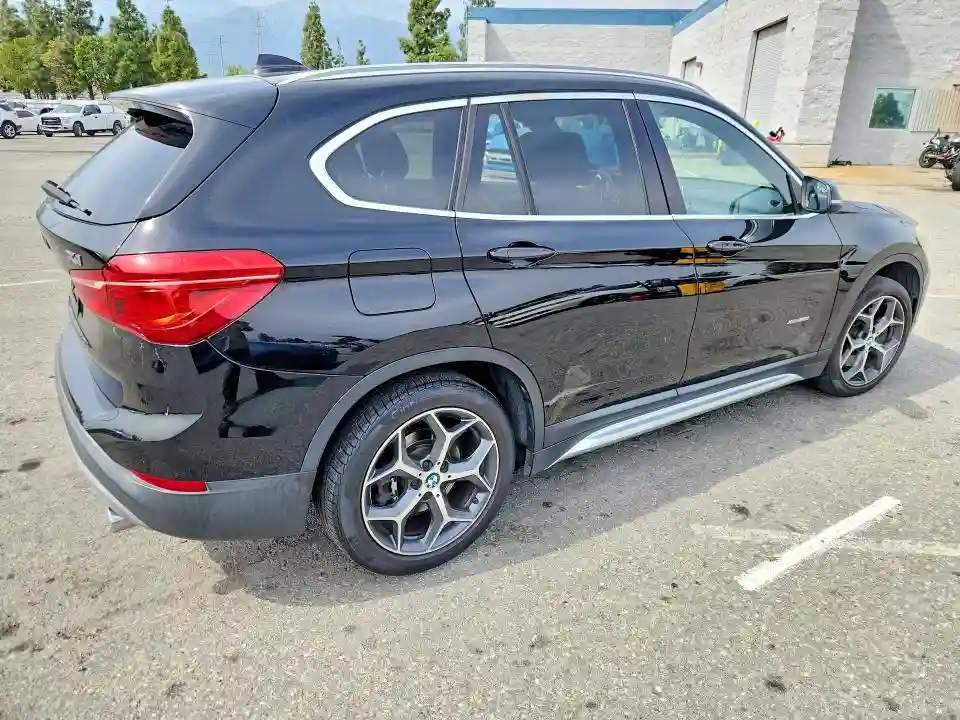 WBXHT3C36GP880188 2016 BMW X1-2