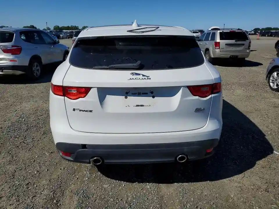 SADCS2BV8HA490208 2017 JAGUAR F-PACE-5