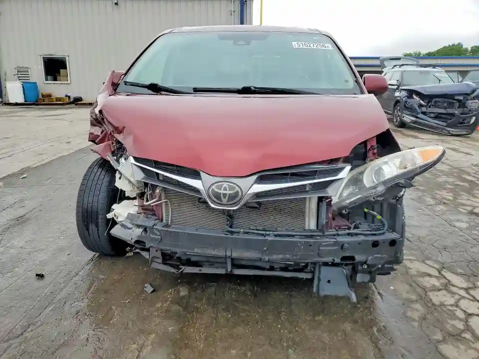 5TDYZ3DC2JS926378 2018 TOYOTA SIENNA-4