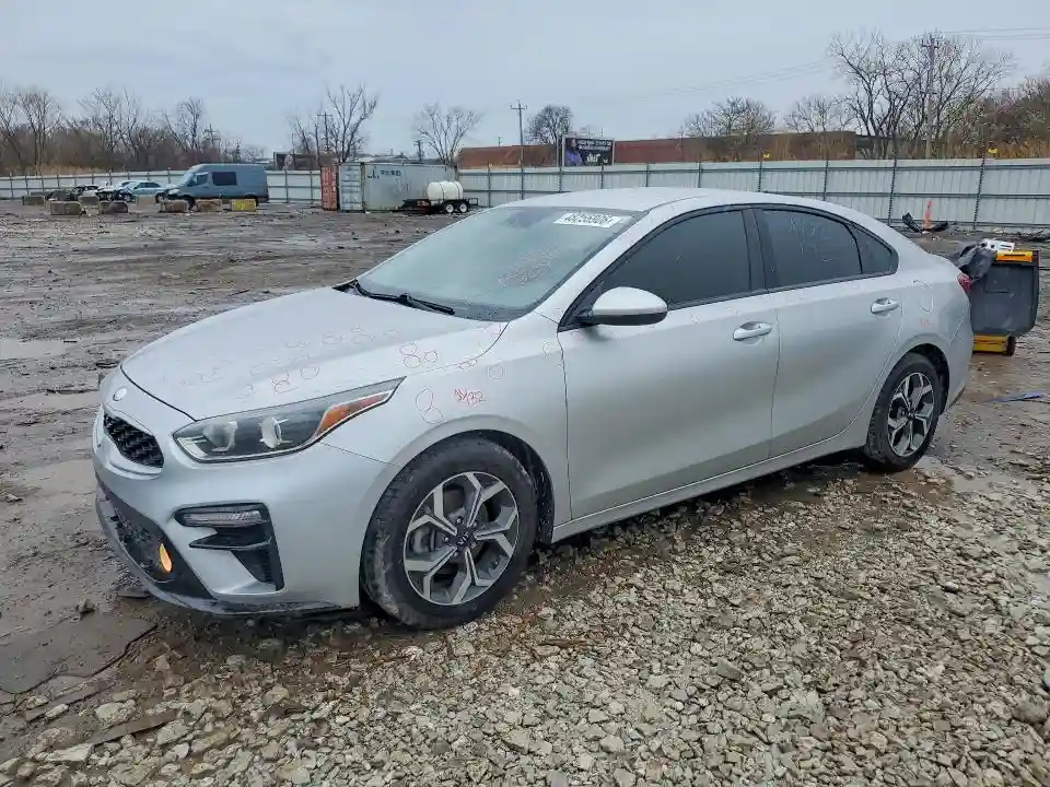 3KPF24AD8KE073141 2019 KIA FORTE-0