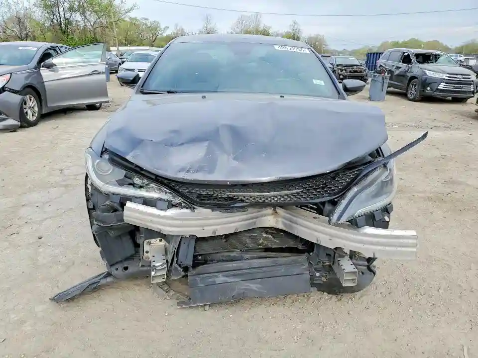 1C3CCCBB3FN614965 2015 CHRYSLER 200-4