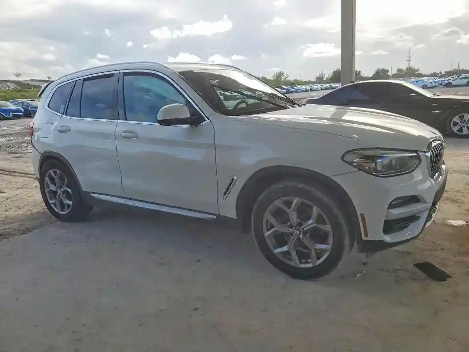 5UXTY3C00M9E86766 2021 BMW X3-3