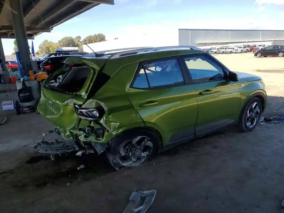 KMHRC8A36PU266160 2023 HYUNDAI VENUE-2