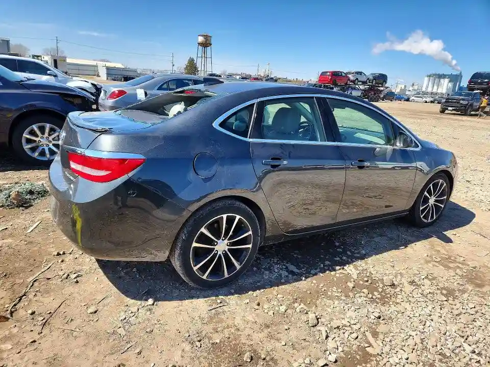1G4PR5SK3H4105681 2017 BUICK VERANO-2