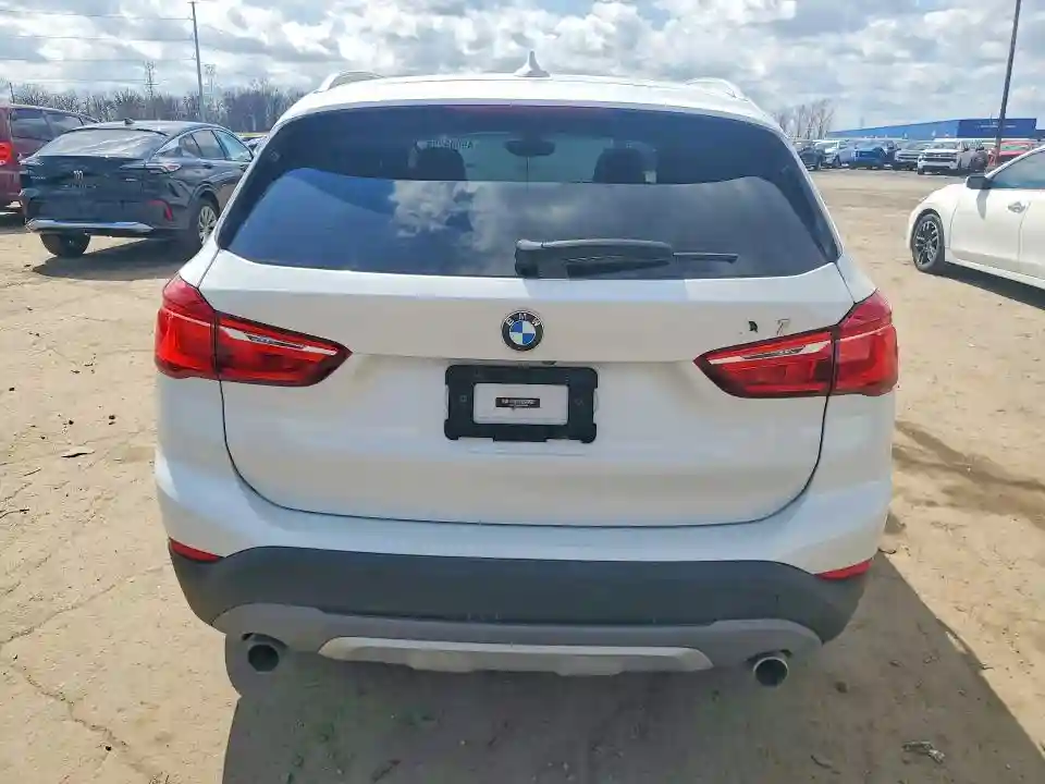 WBXHT3C30H5F75396 2017 BMW X1-5