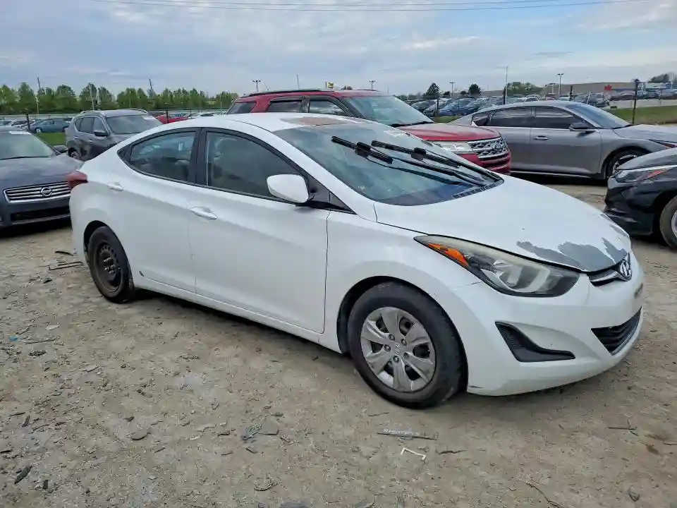 5NPDH4AE9GH748562 2016 HYUNDAI ELANTRA-3