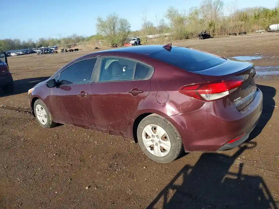 3KPFK4A76HE050220 2017 KIA FORTE-1