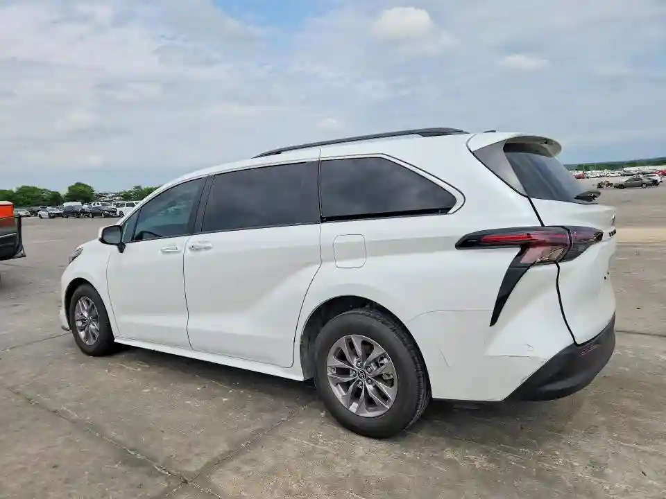 5TDYRKEC5PS159045 2023 TOYOTA SIENNA-1