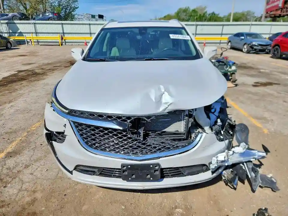 5GAEVCKW3PJ183037 2023 BUICK ENCLAVE-4