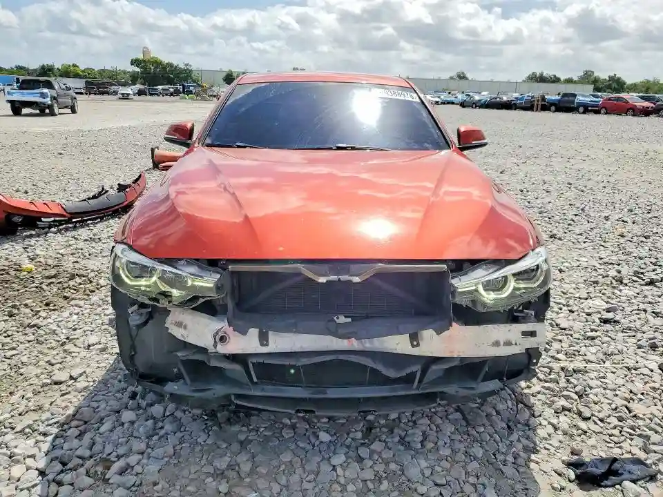 WBA8B9C55JEE81957 2018 BMW 3 SERIES-4