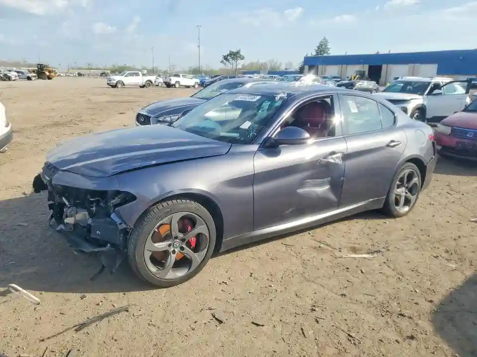 ZARFAEDN9H7555662 2017 ALFA ROMEO GIULIA-0