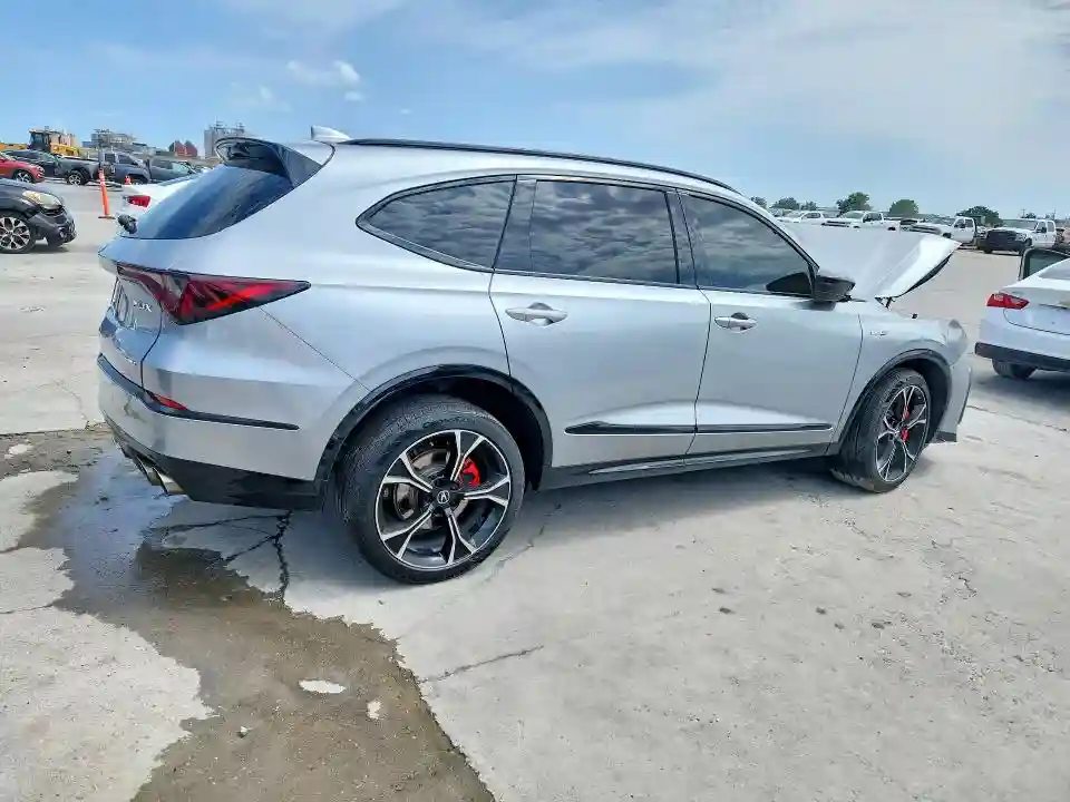 5J8YD8H82SL002903 2025 ACURA MDX-2