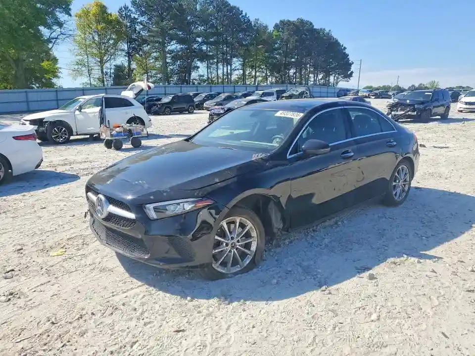 WDD3G4EB5KW026075 2019 MERCEDES-BENZ A-CLASS-0