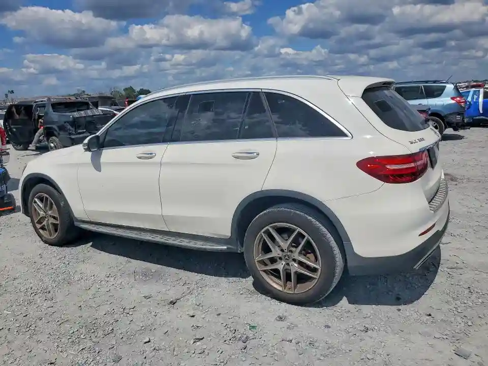 WDC0G4KB8KV185075 2019 MERCEDES-BENZ GLC-CLASS-1