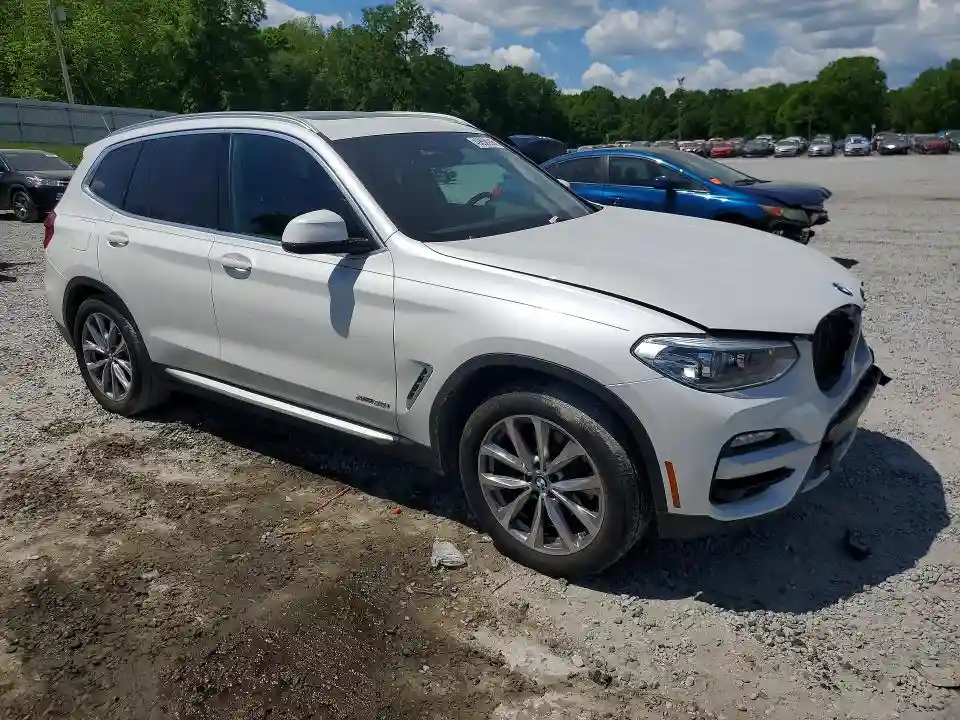 5UXTR9C5XJLC83085 2018 BMW X3-3