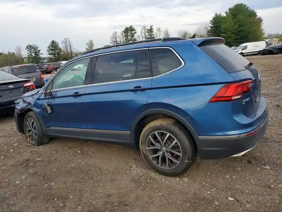 3VV2B7AX6JM209718 2018 VOLKSWAGEN TIGUAN-1