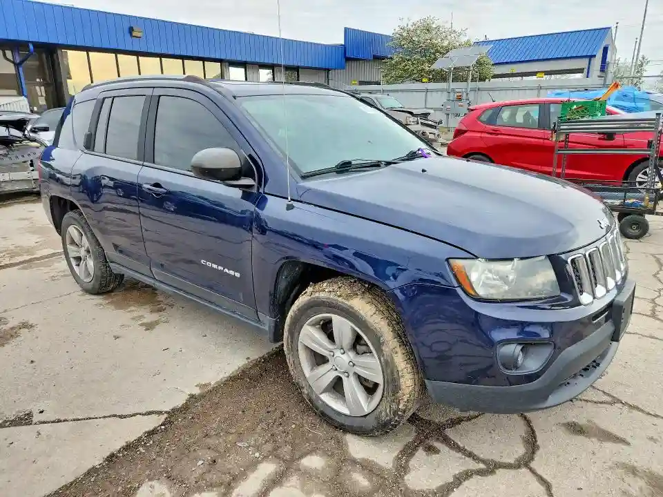 1C4NJDBBXGD662096 2016 JEEP COMPASS-3