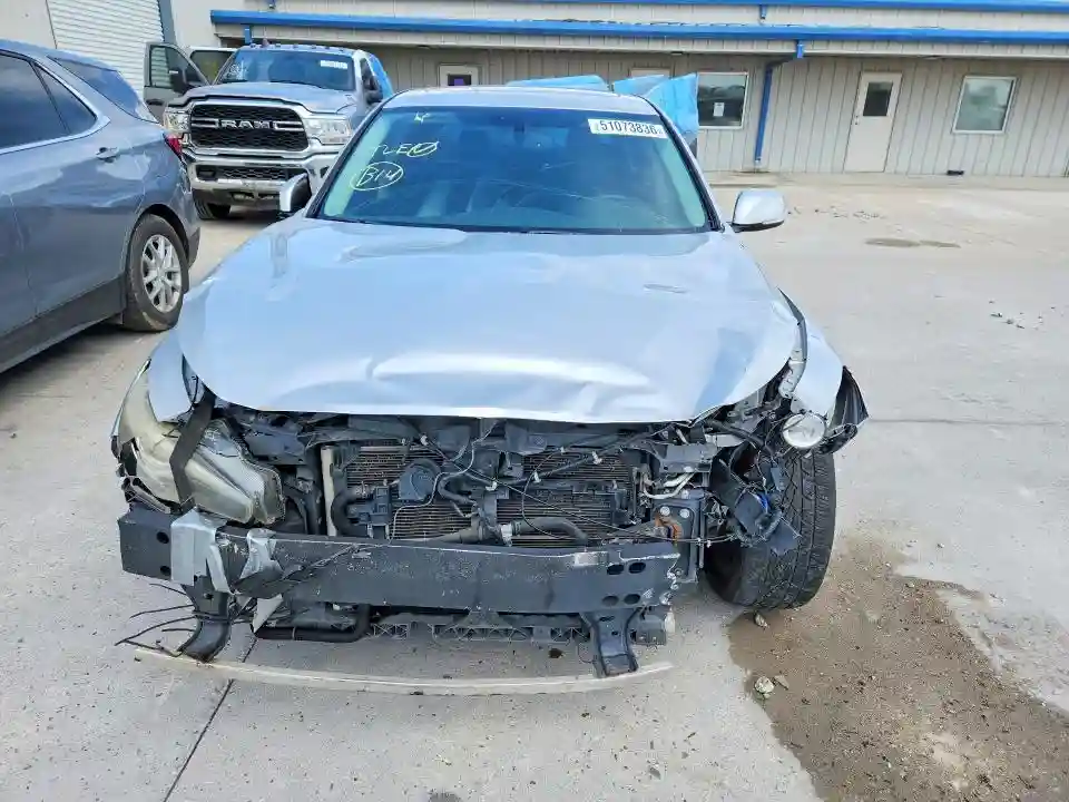 JN1EV7AR1JM612220 2018 INFINITI Q50-4