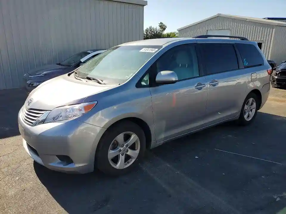 5TDKK3DC2FS644940 2015 TOYOTA SIENNA-0