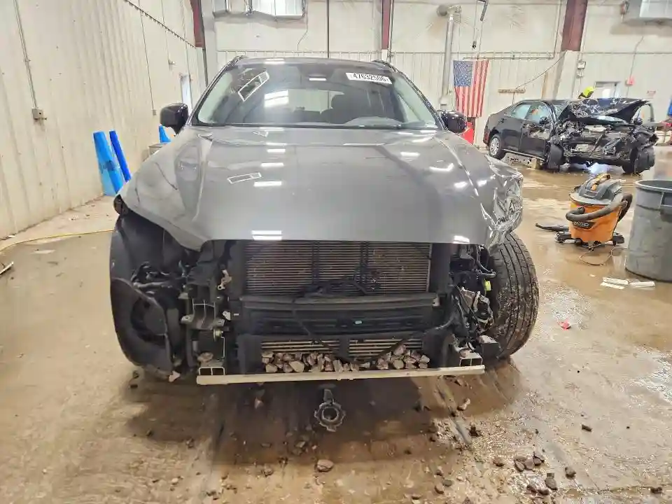 YV4H60DM1R1723956 2024 VOLVO XC60-4