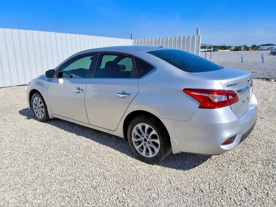 3N1AB7AP7KY334685 2019 NISSAN SENTRA-1