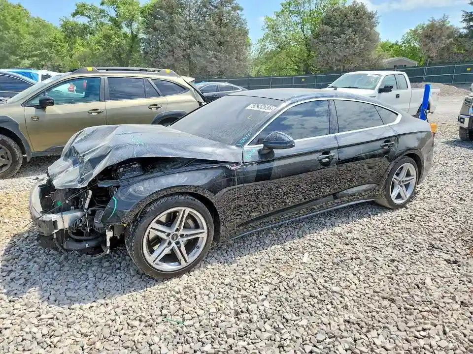WAUDACF53NA008997 2022 AUDI A5-0