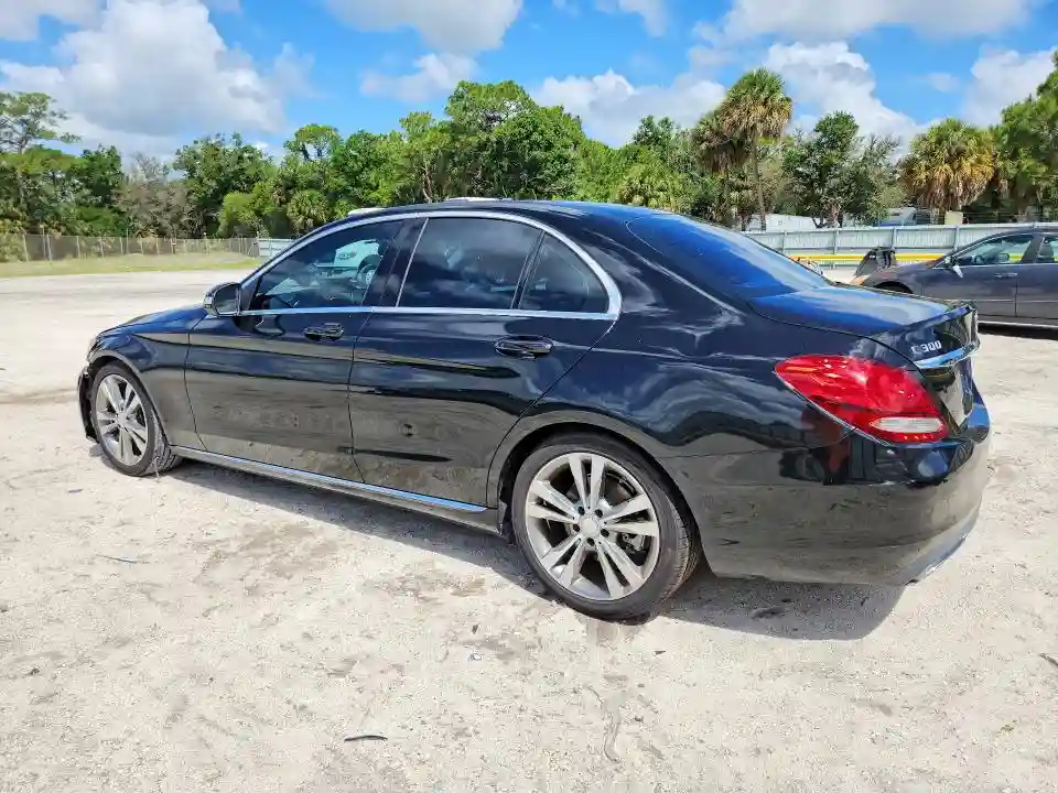 55SWF4JB5FU078069 2015 MERCEDES-BENZ C-CLASS-1