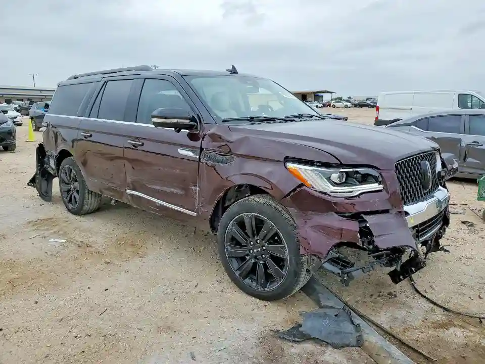 5LMJJ3TG3REL07604 2024 LINCOLN NAVIGATOR-3