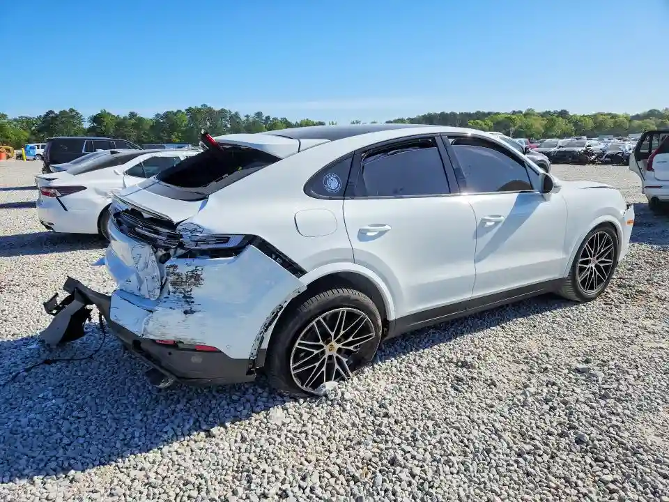 WP1BA2AY6RDA54574 2024 PORSCHE CAYENNE-2