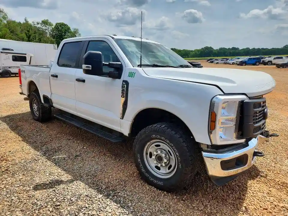 1FT7W2BA4RED38211 2024 FORD F250-3