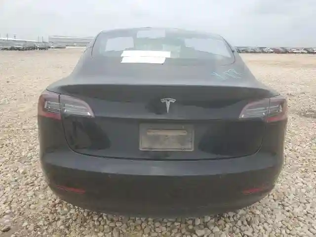 5YJ3E1EA5KF304290 2019 TESLA MODEL 3-5