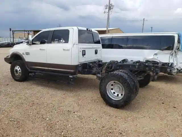 3C63RRKL7JG354150 2018 RAM 3500-1