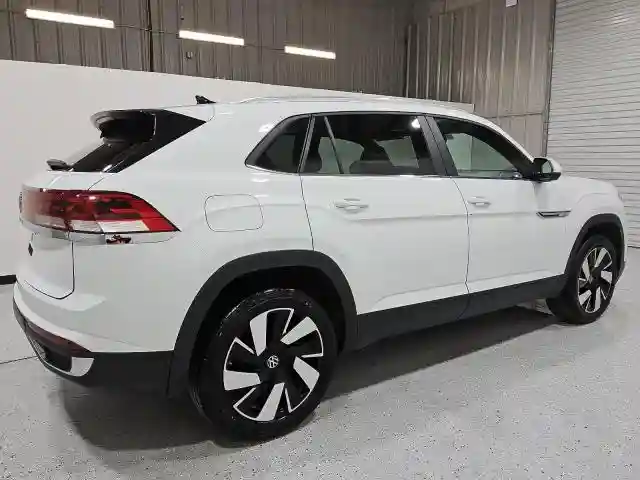 1V2WE2CAXRC219246 2024 VOLKSWAGEN ATLAS-2
