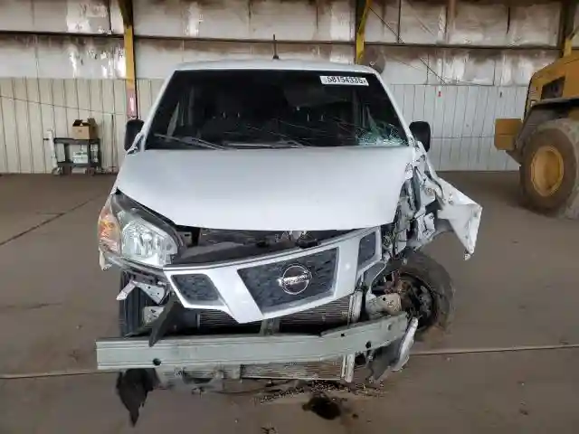 3N6CM0KN9HK711885 2017 NISSAN NV-4