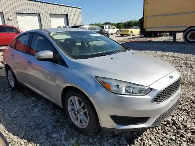 1FADP3FE7HL238199 2017 FORD FOCUS-3