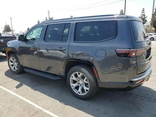 1C4SJUBT3NS165413 2022 JEEP WAGONEER-1